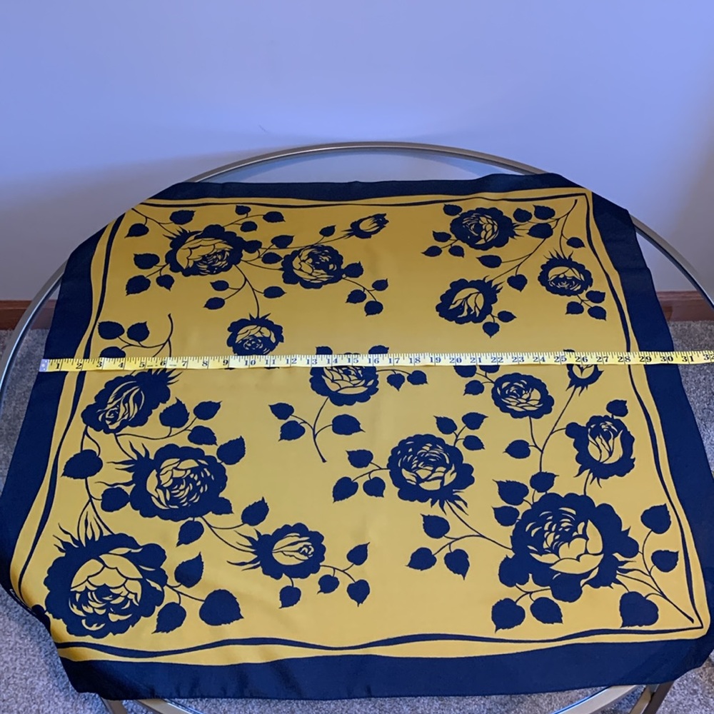 Valentina Fiore Floral Scarf - Picture 6 of 14